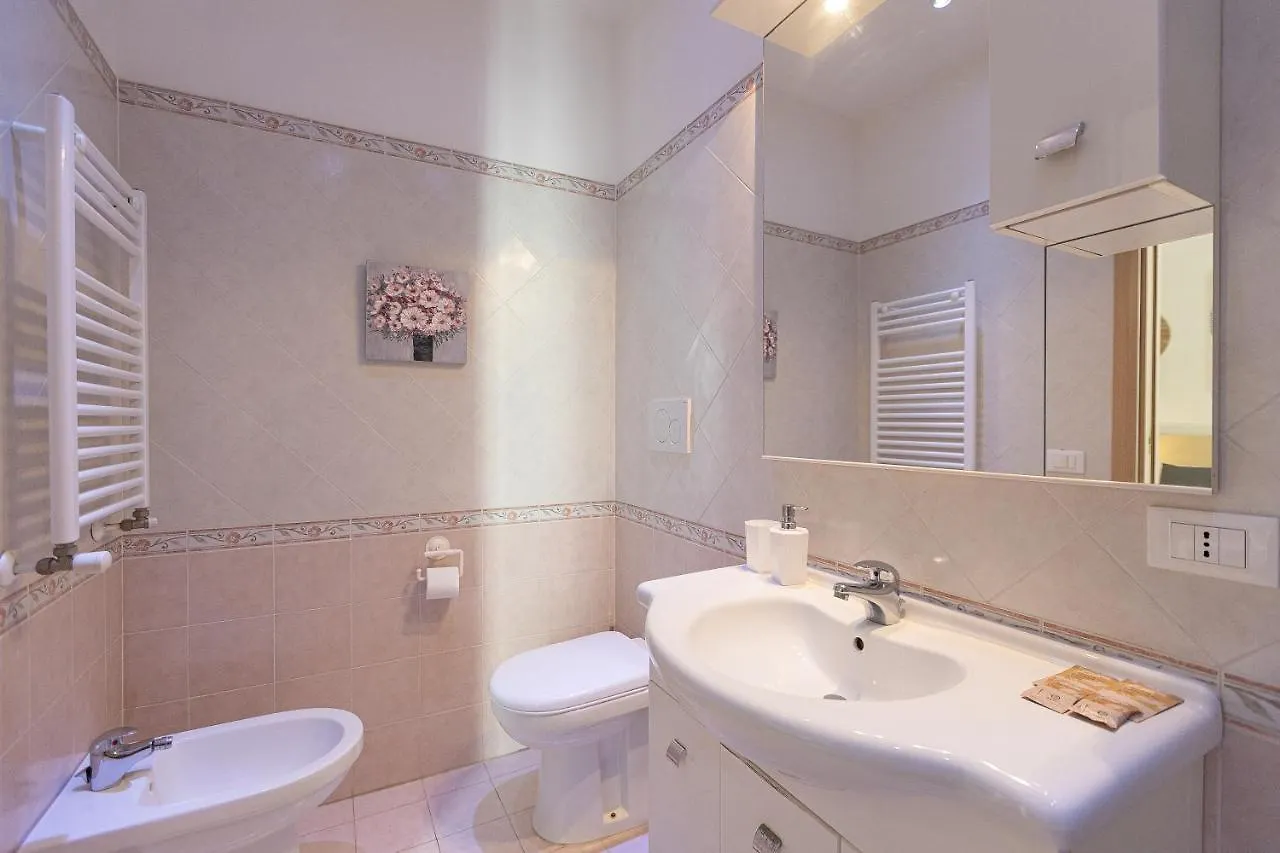 Turati By Rental In Rome Apartment